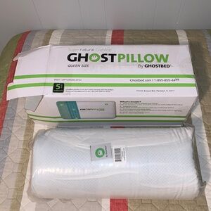 NWOT GhostPillow - Gel Memory Foam Pillow - Queen Sized